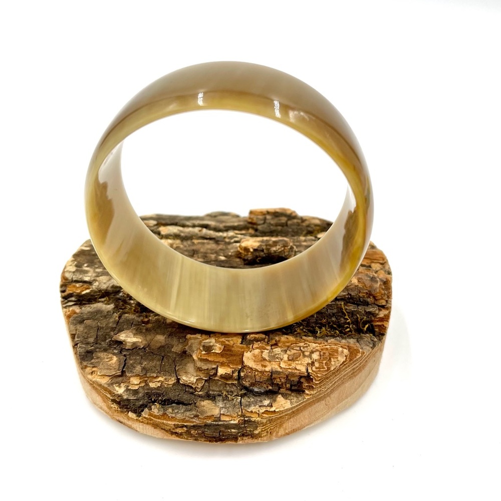 Vintage Natural Buffalo Carved Big Horn Bangle